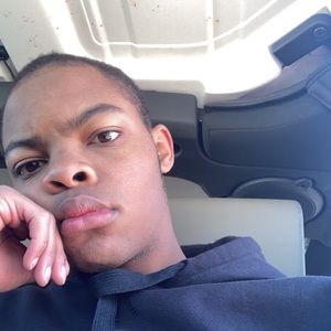 Meet your Posher, Adrian